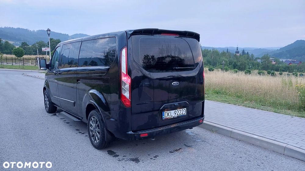 Ford Tourneo Custom - 3