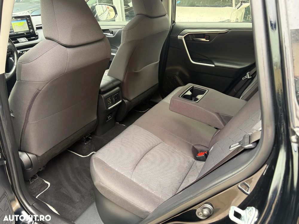 Toyota RAV4 - 23