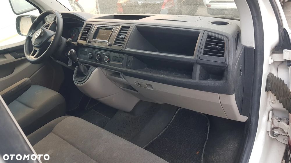 Volkswagen Transporter - 21