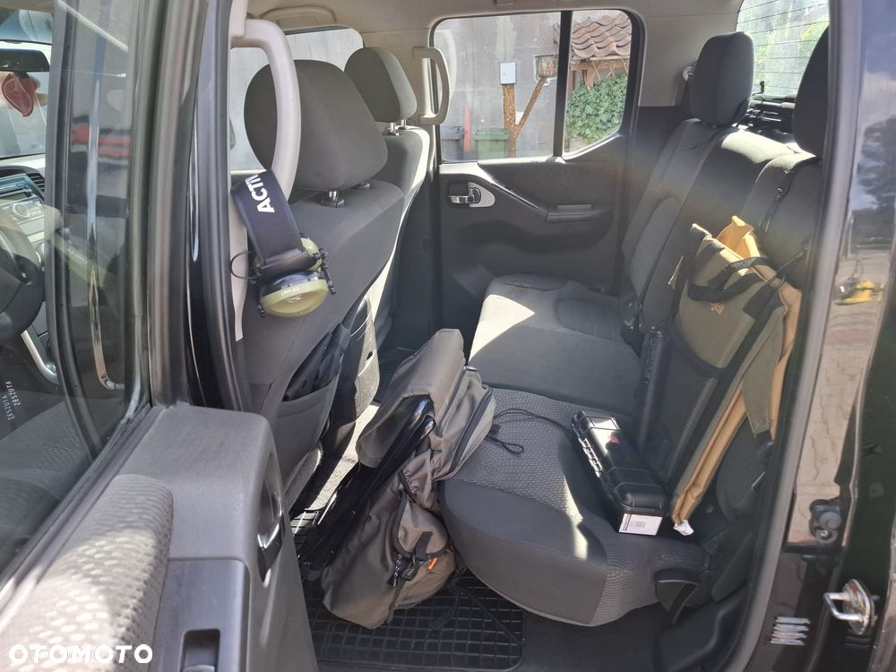 Nissan Navara 2.5 D FE - 10