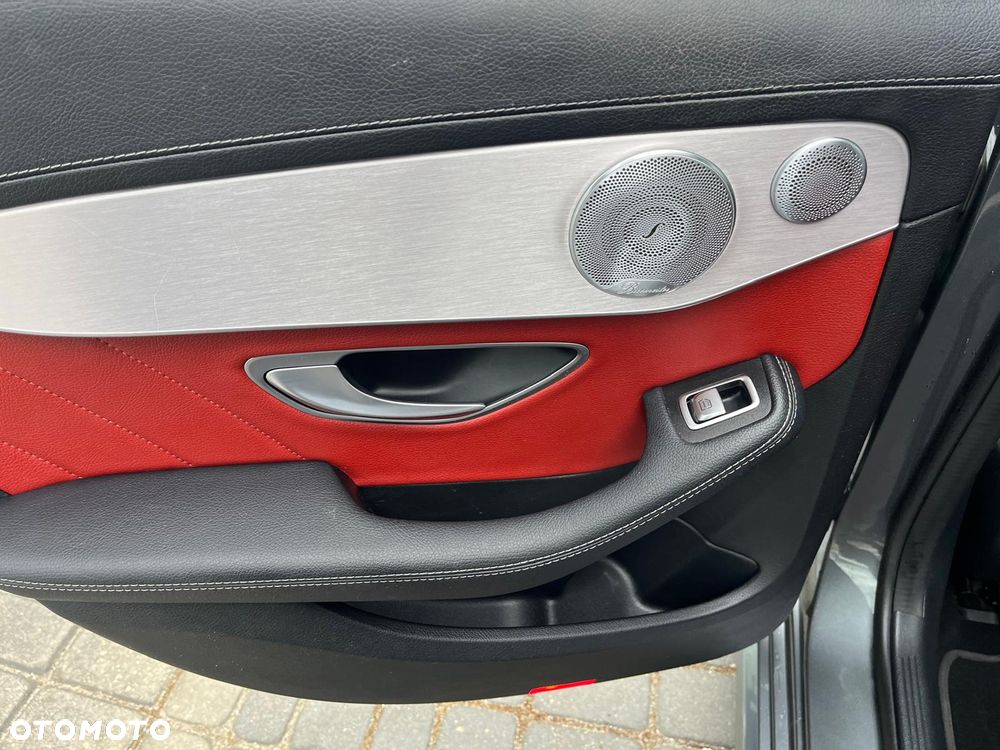 Mercedes-Benz Klasa C 200 4MATIC 9G-TRONIC - 27