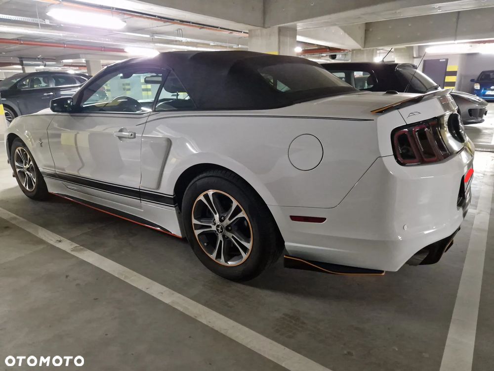 Ford Mustang 3.7 V6 Premium - 4