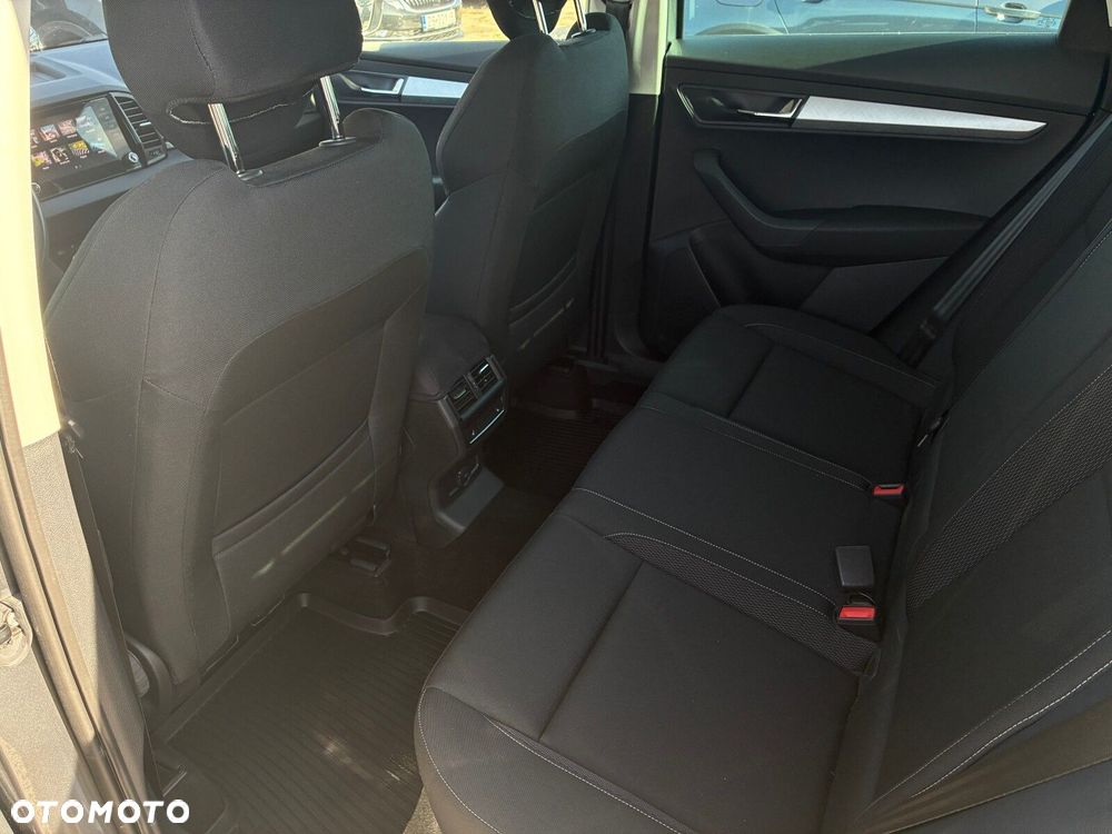 Skoda Karoq 2.0 TDI SCR 4x4 Selection DSG - 25