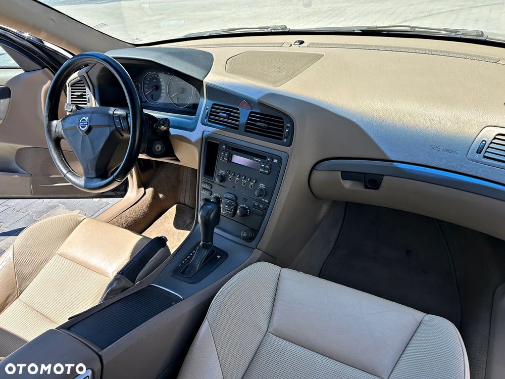 Volvo S60 2.4 Rubin - 9