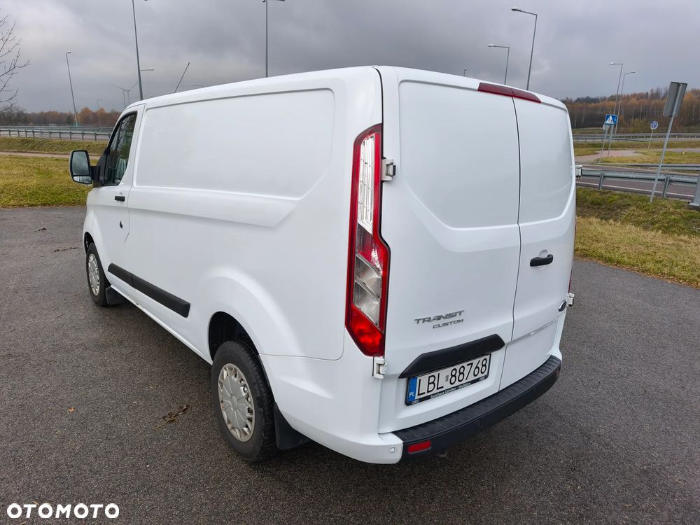 Ford TRANSIT CUSTOM - 3