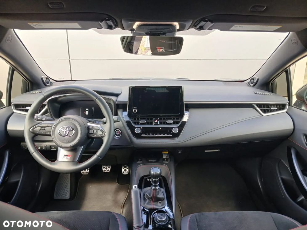 Toyota Corolla - 12