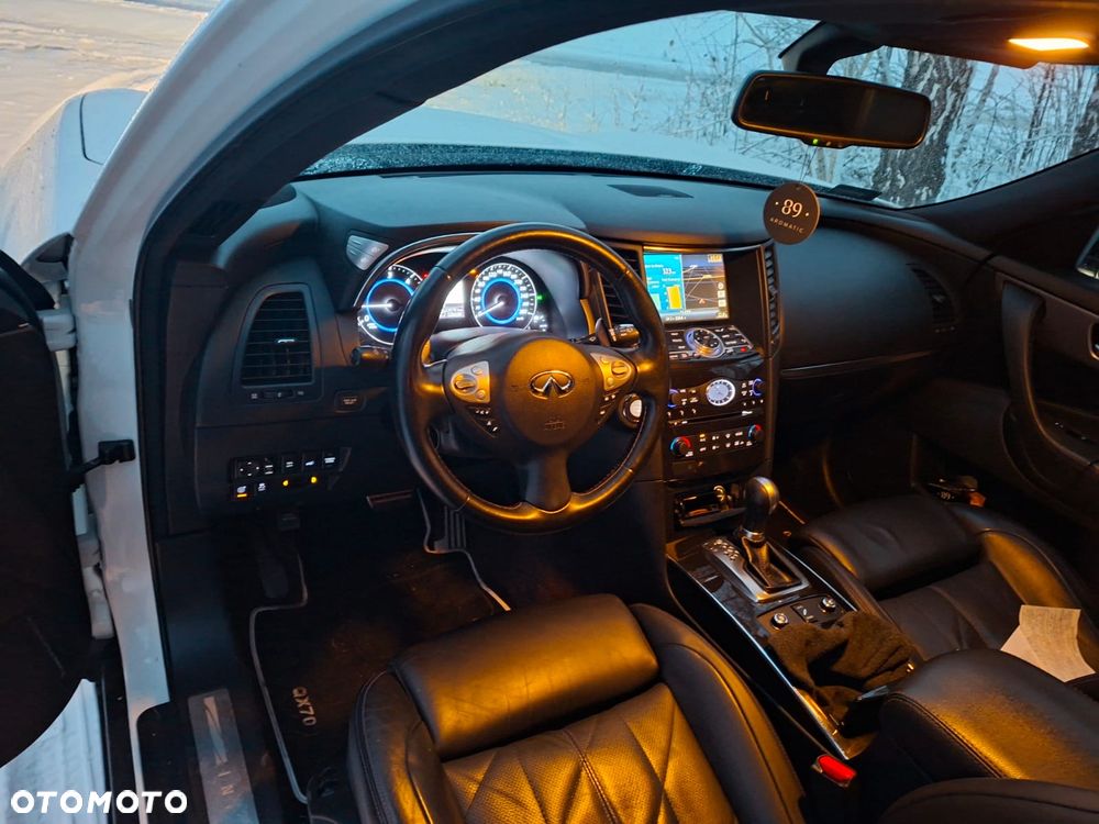 Infiniti QX70 3.0d S Premium - 12
