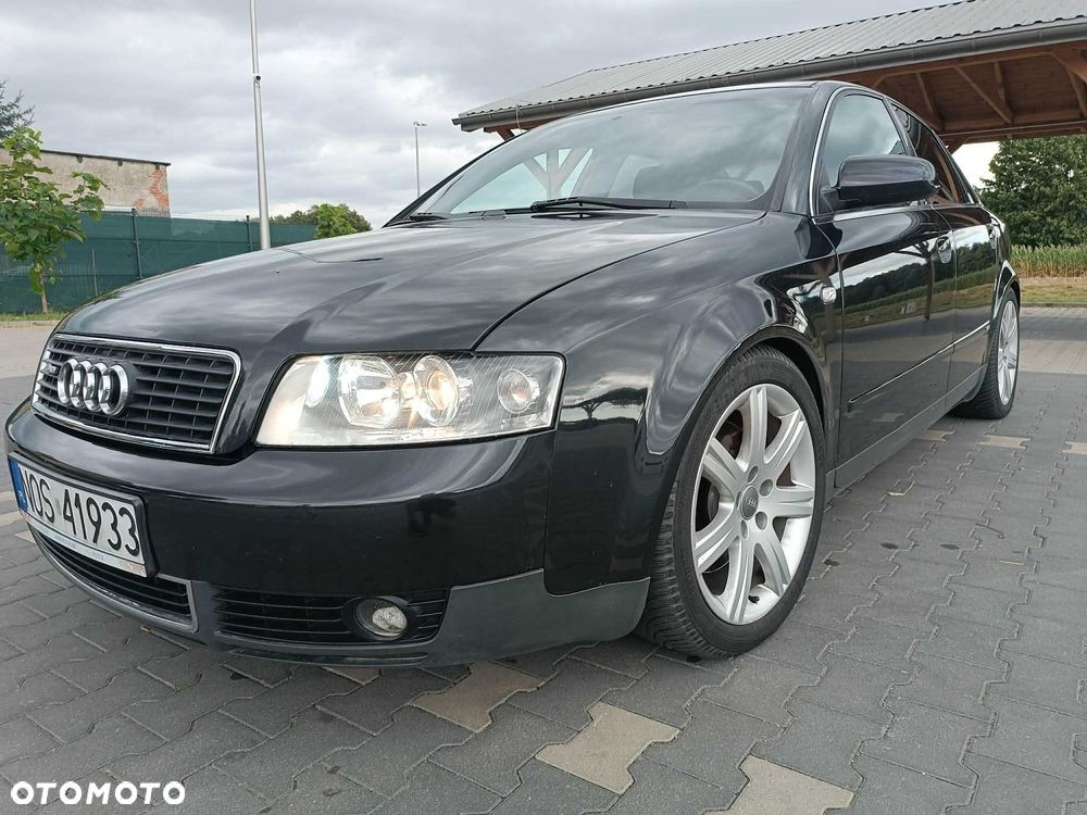 Audi A4 Limousine - 8