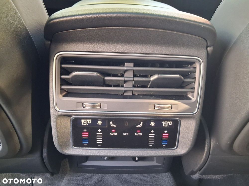 Audi Q8 - 14