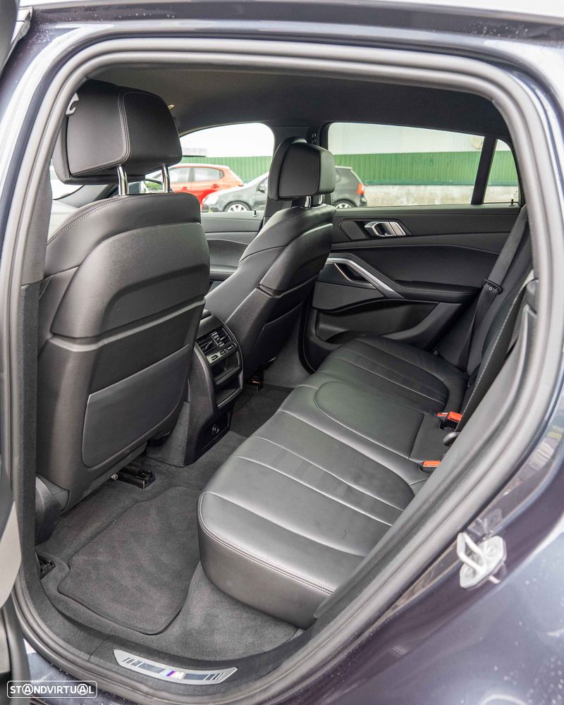 BMW X6 xDrive30d - 16