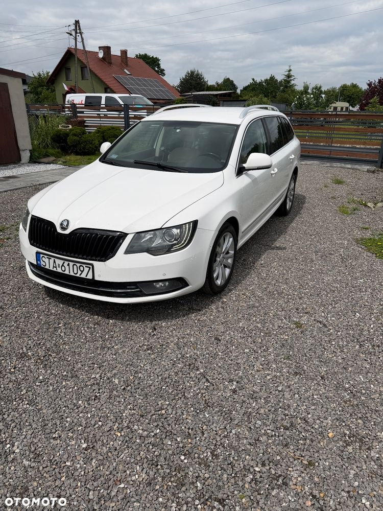Skoda Superb 2.0 TDI 4x4 Platinum DSG - 3