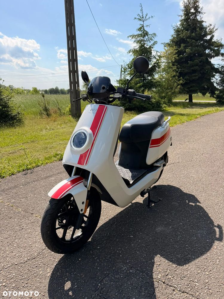 Niu NQI - 1