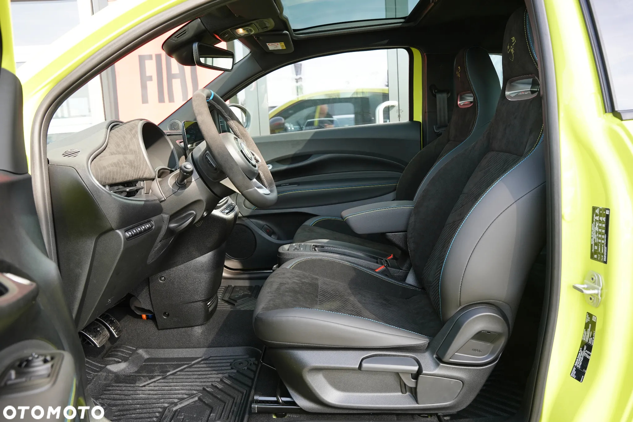 Abarth 500e - 13