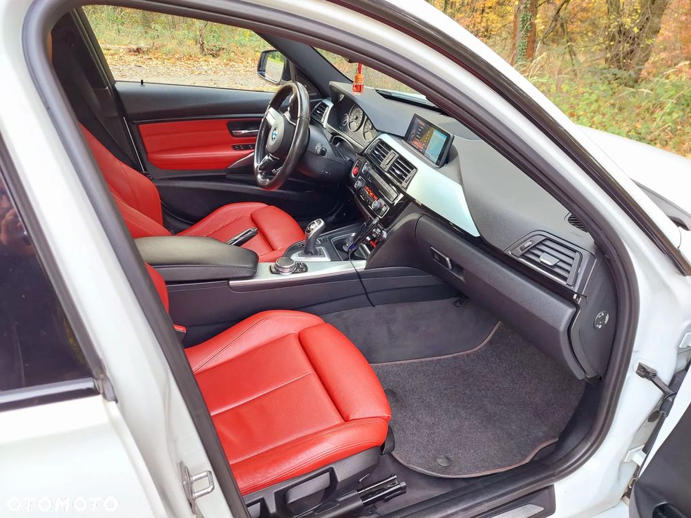 BMW Seria 3 335d xDrive Edition M Sport Shadow - 12