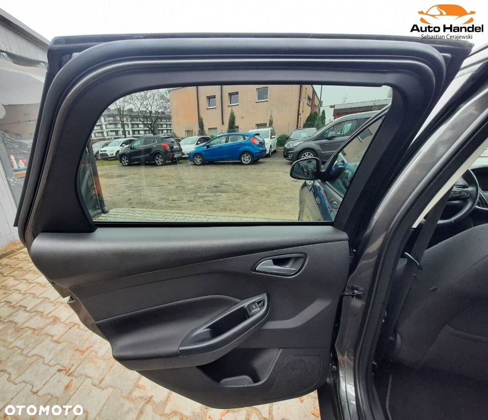 Ford Focus Turnier 1.5 EcoBoost Start-Stopp-System TITANIUM - 39