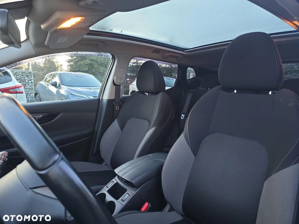 Nissan Qashqai 1.3 DIG-T N-Connecta EU6d - 12