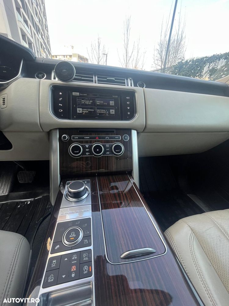 Land Rover Range Rover 3.0L TDV6 Vogue - 11