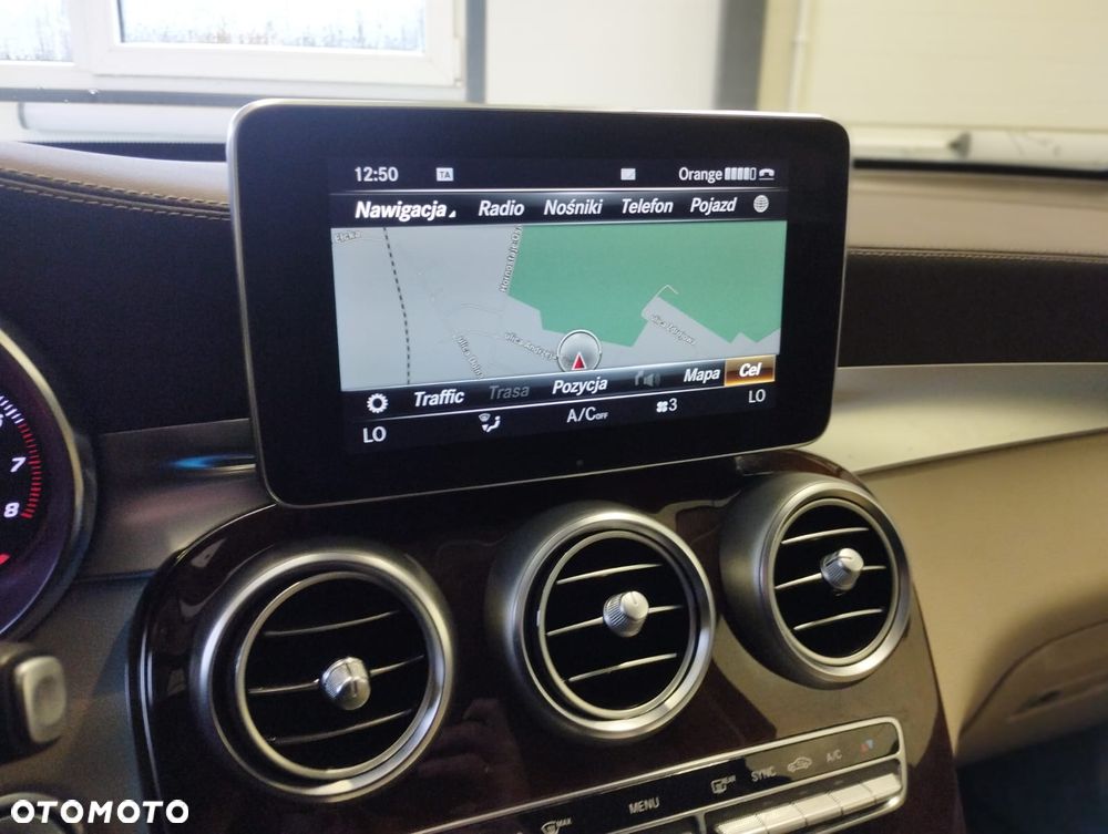 Mercedes-Benz GLC - 16