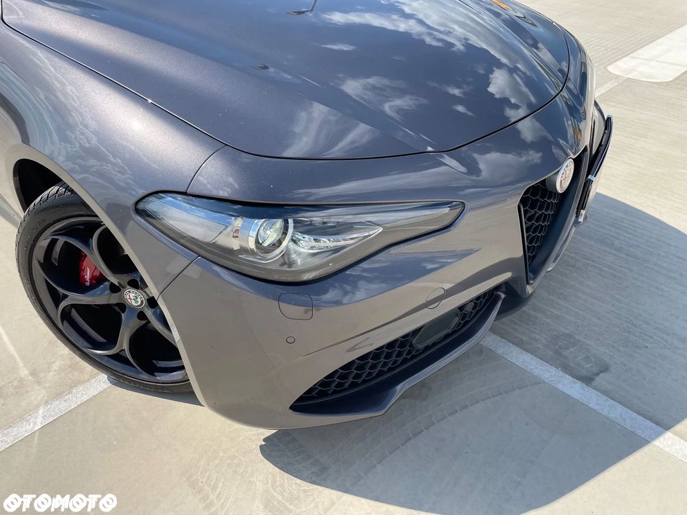 Alfa Romeo Giulia 2.0 Turbo Veloce Q4 - 16