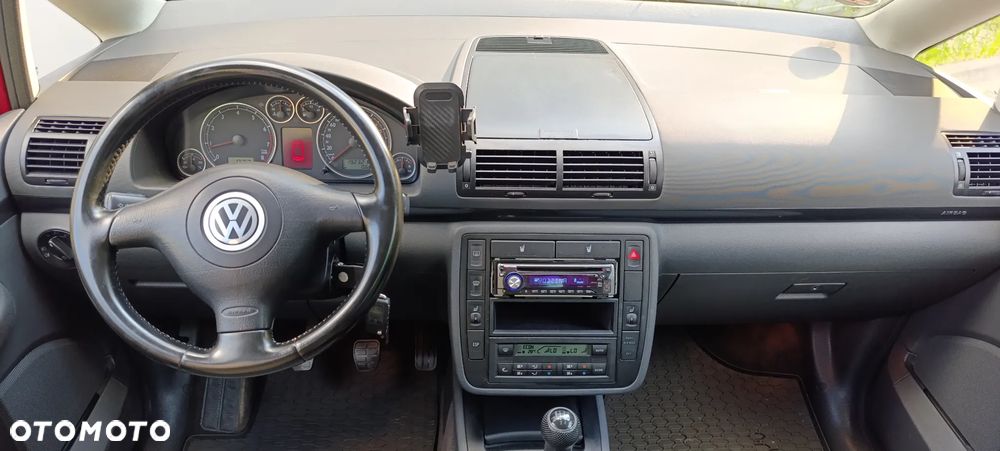 Volkswagen Sharan 1.8T Basis - 7