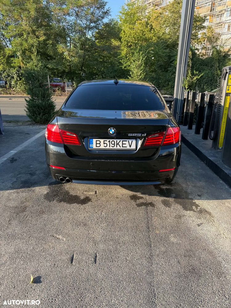 BMW Seria 5 525d Aut. - 4