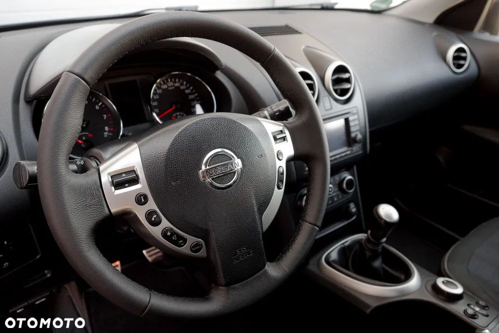 Nissan Qashqai 2.0 4x4 Tekna - 15