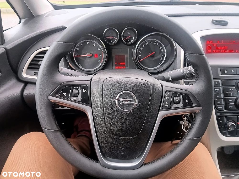 Opel Astra 1.4 Turbo Cosmo - 9