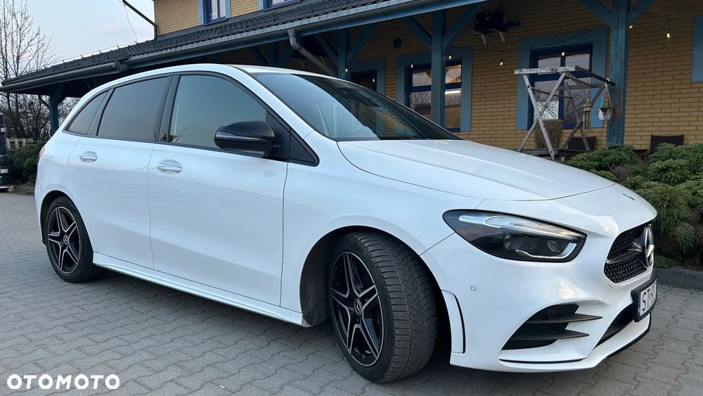 Mercedes-Benz Klasa B 200 d AMG Line 8G-DCT - 3
