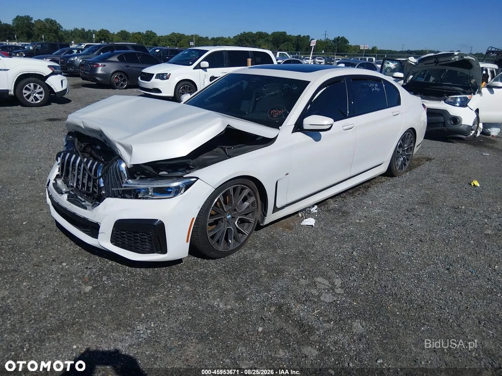 BMW Seria 7 750i xDrive sport - 3