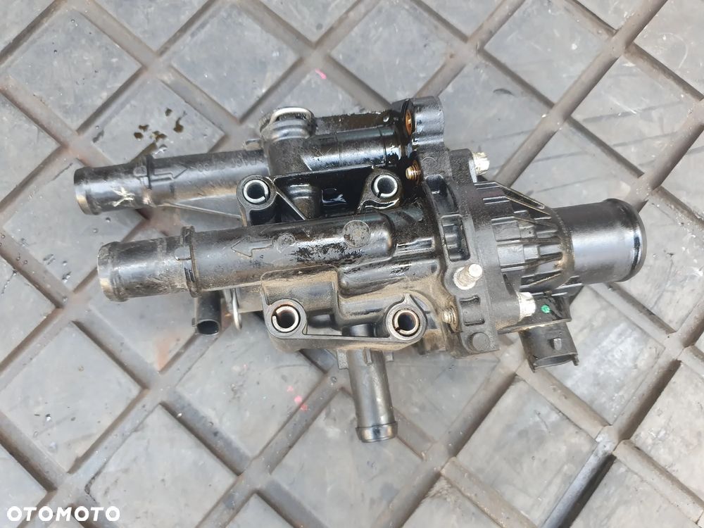 Obudowa termostatu Opel 1.6 16V Turbo A16LET Insignia Astra J Corsa D - 1