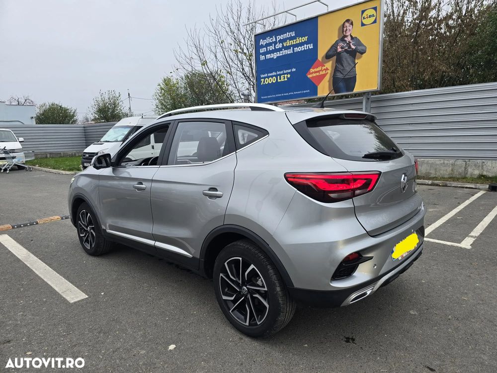 MG ZS - 5
