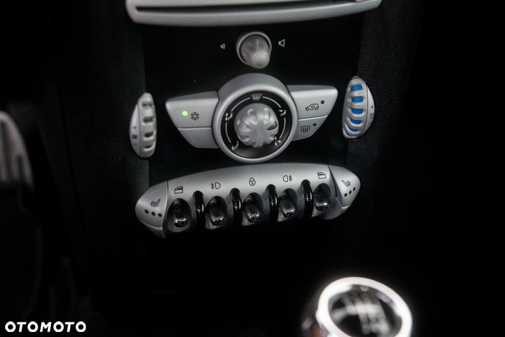 MINI Cooper Standard - 9