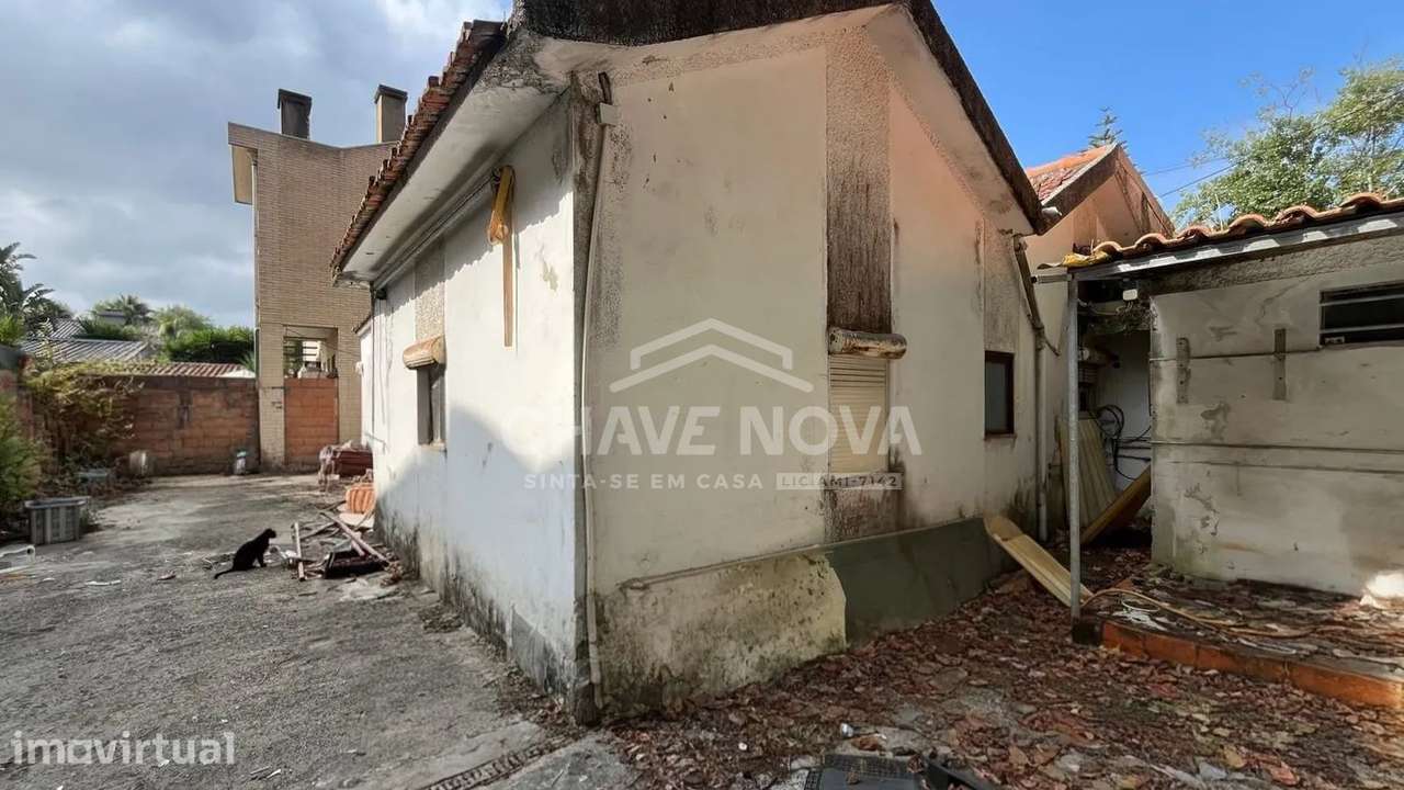 Espaço Comercial e Moradia Térrea em Gulpilhares (Francelos) - Grande imagem: 2/11