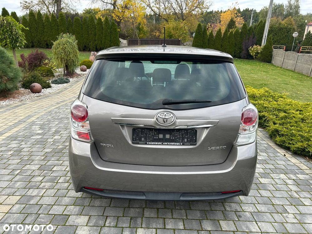 Toyota Verso 1.6 D-4D Prestige - 13
