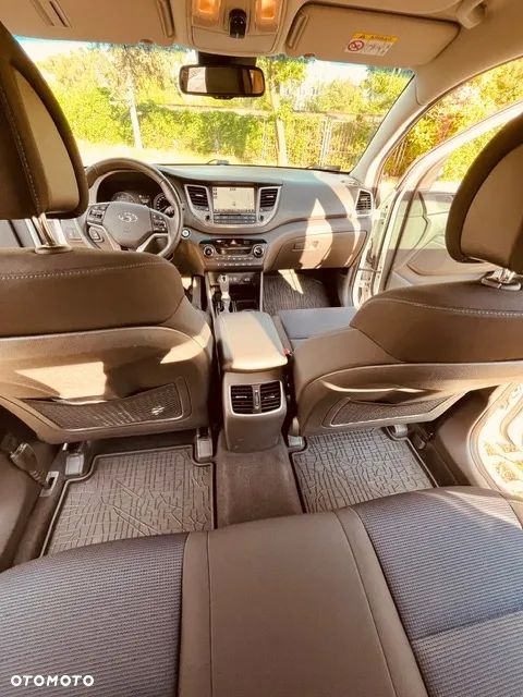 Hyundai Tucson 1.6 T-GDI Style 4WD DCT - 10