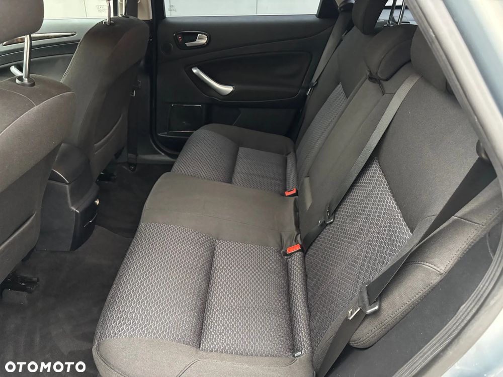 Ford Mondeo 2.0 TDCi Business Edition - 10