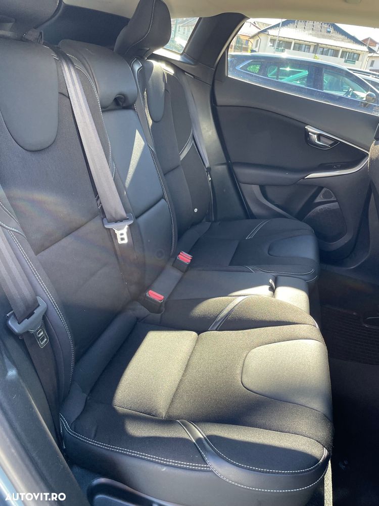 Volvo V40 - 10