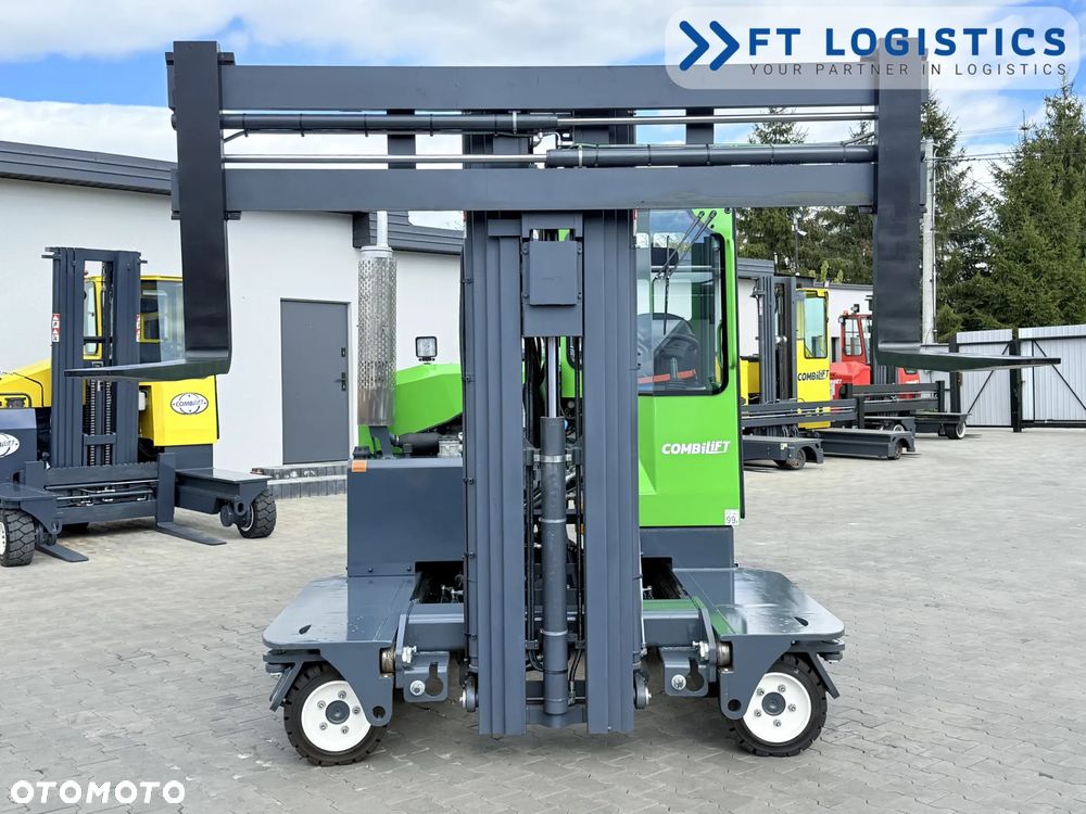 Combilift WÓZEK CZTEROKIERUNKOWY - WIELOKIERUNKOWY - SPRZEDAŻ - WYNAJEM | COMBILIFT C3000 | DIESEL | TRIPLEX 5952MM | SZEROKI POZYCJONER WIDEŁ 2700MM | WOLNY SKOK | STAN IDEALNY | Szeroka oferta wózków czterokierunkowych i bocznych, dopasowanych do różnorodnych potrzeb i zastosowań - 24