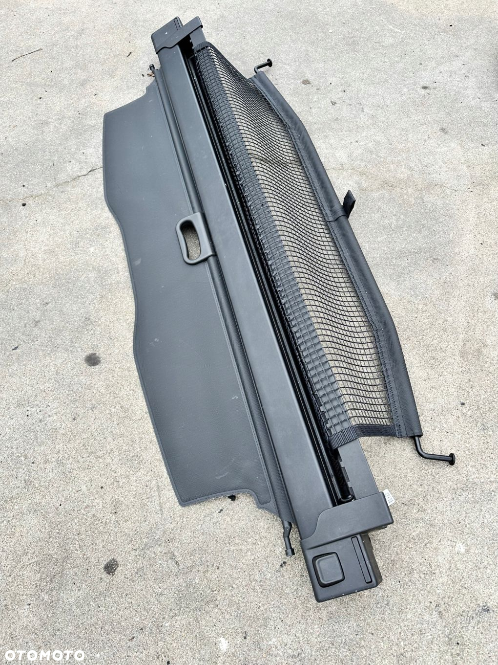 Roleta Bagażnika Czarna z Siatką BMW F11 2015r 9200685 - 2