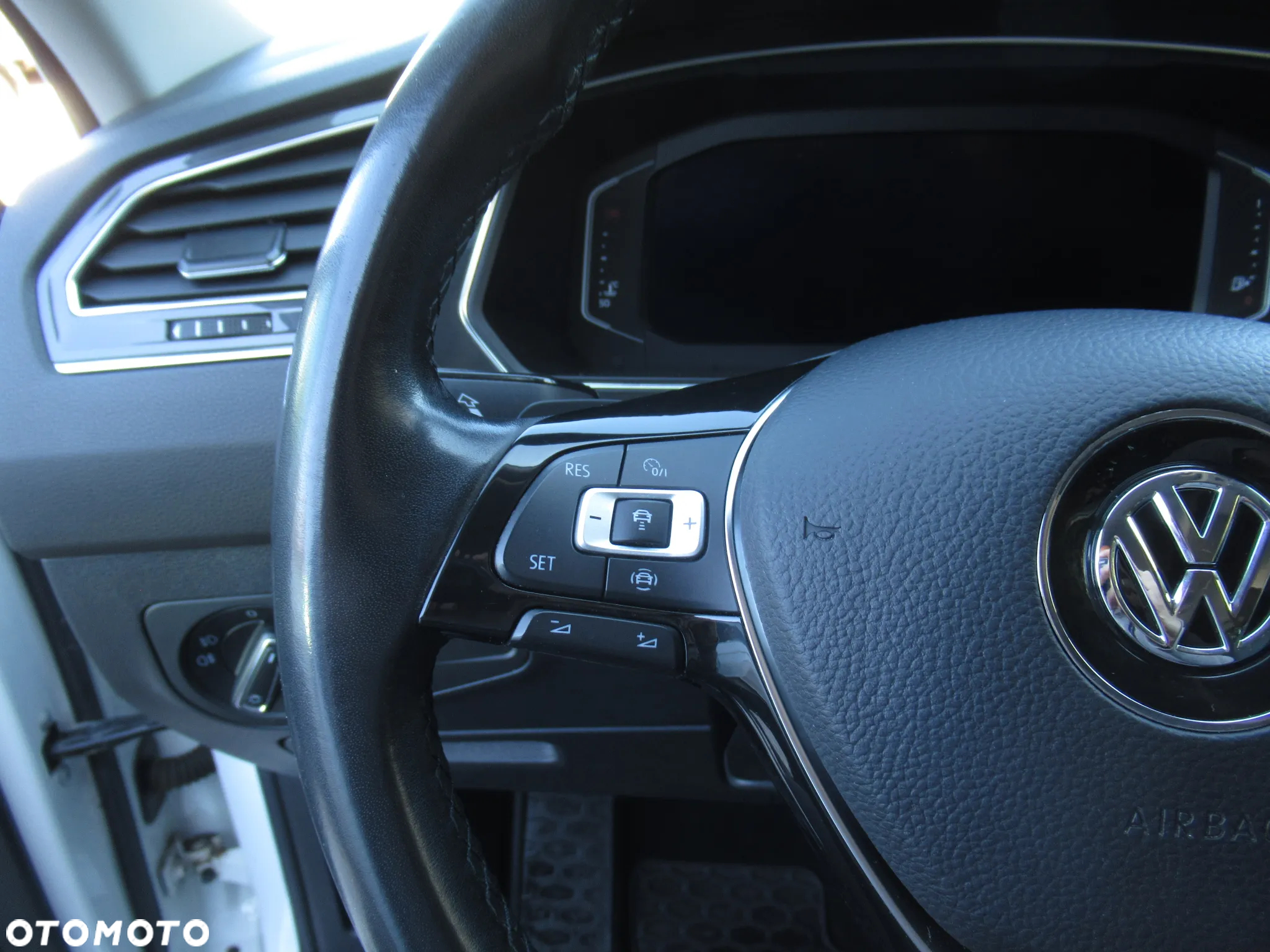 Volkswagen Tiguan Allspace 1.5 TSI EVO Comfortline DSG - 13