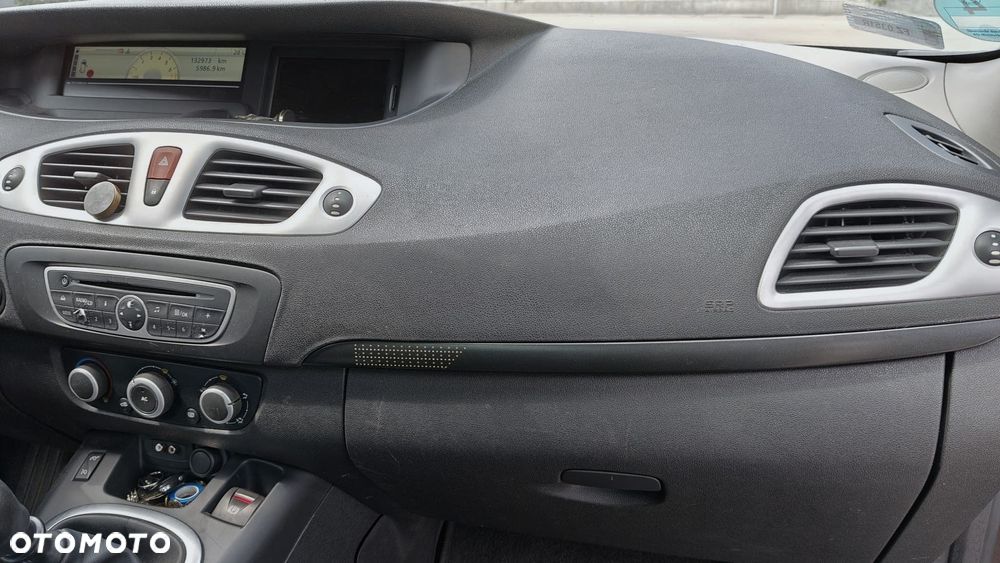 Renault Scenic 1.6 16V 110 Authentique - 7