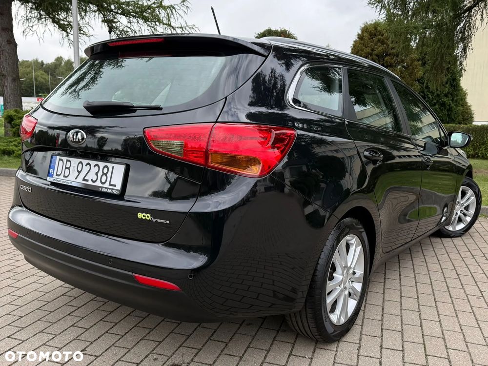 Kia Ceed 1.6 GDI SW Vision - 19