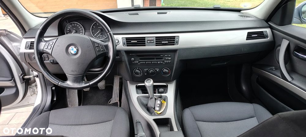 BMW Seria 3 - 15