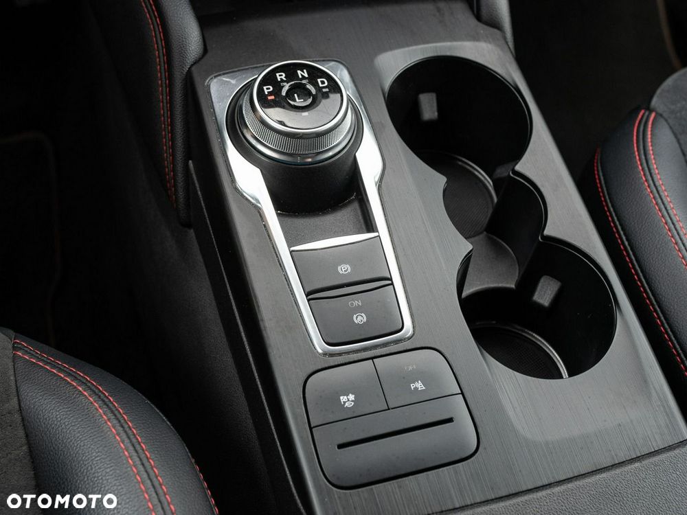 Ford Kuga 2.5 FHEV AWD ST-Line X - 16