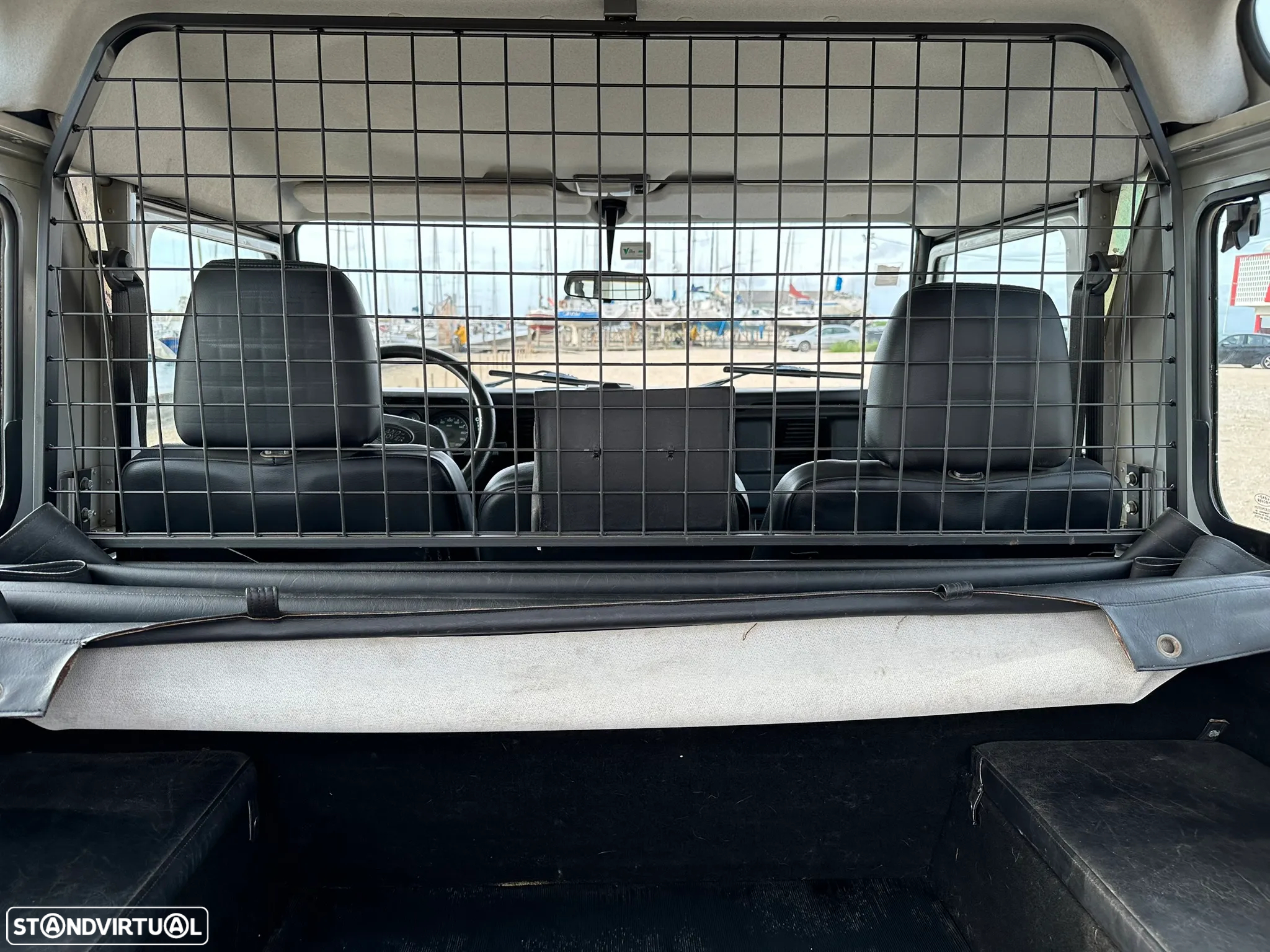 Land Rover Defender 90 SW 2.5 Td5 SE - 38