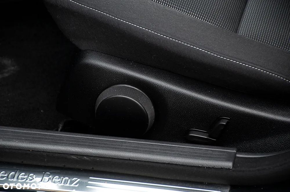 Mercedes-Benz Klasa C 180 Kompressor Automatik Avantgarde - 40