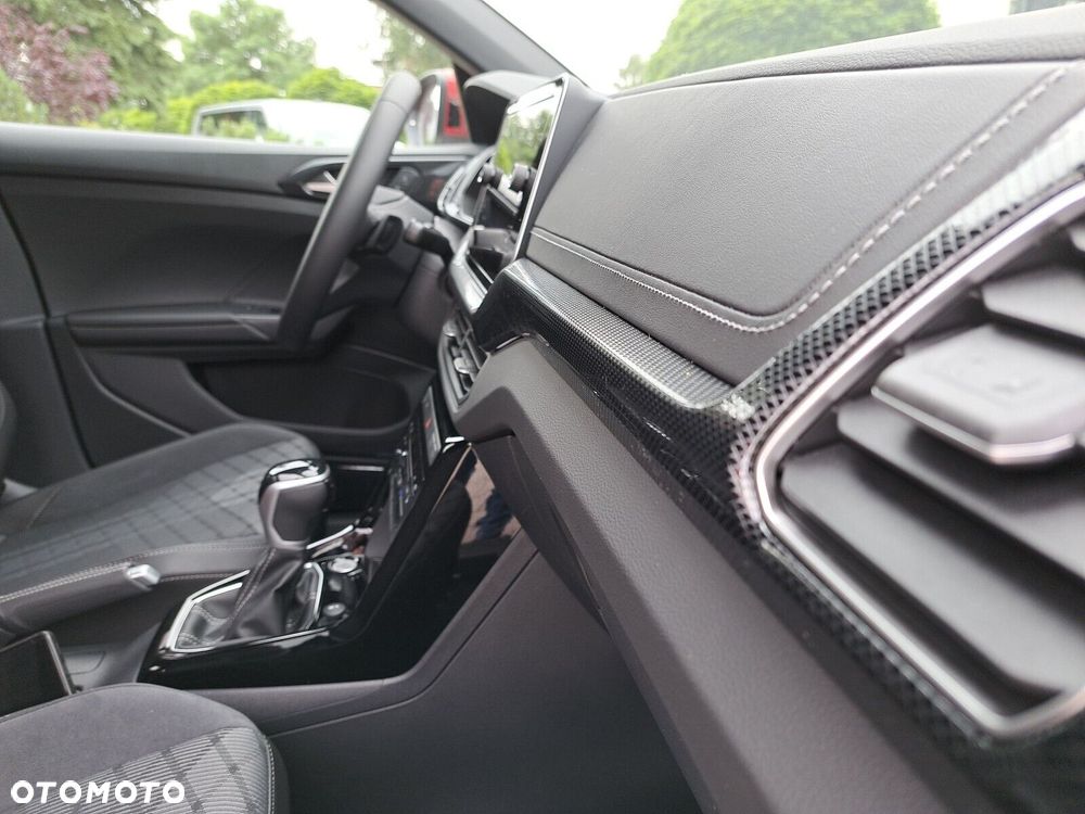 Volkswagen T-Cross - 24