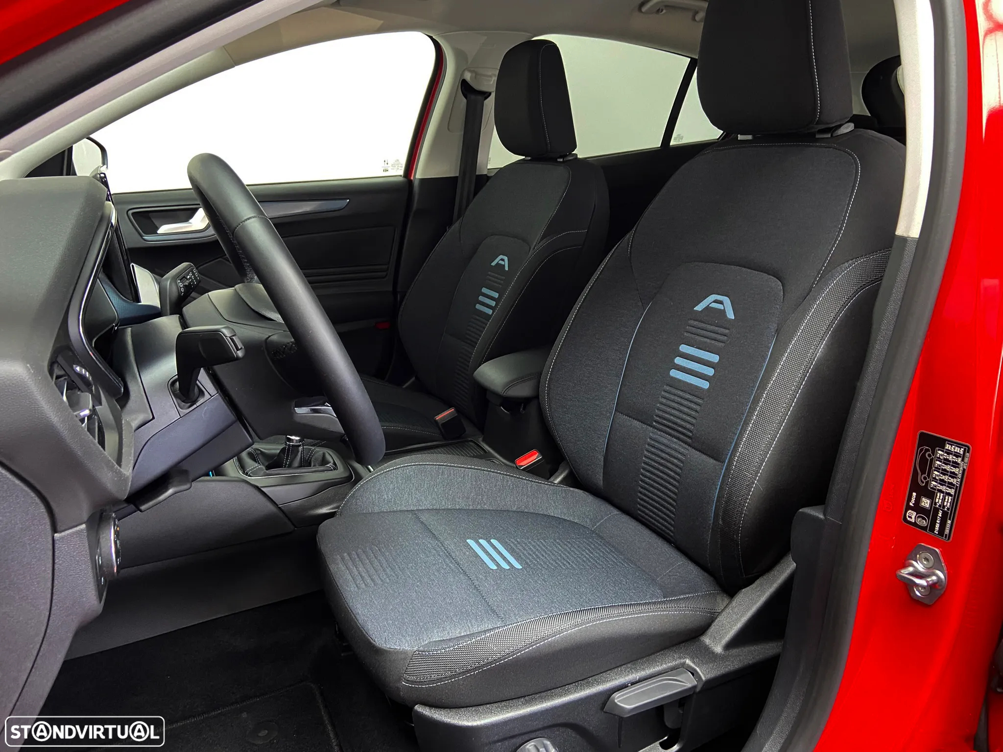 Ford Focus 1.0 EcoBoost MHEV Active X - 9