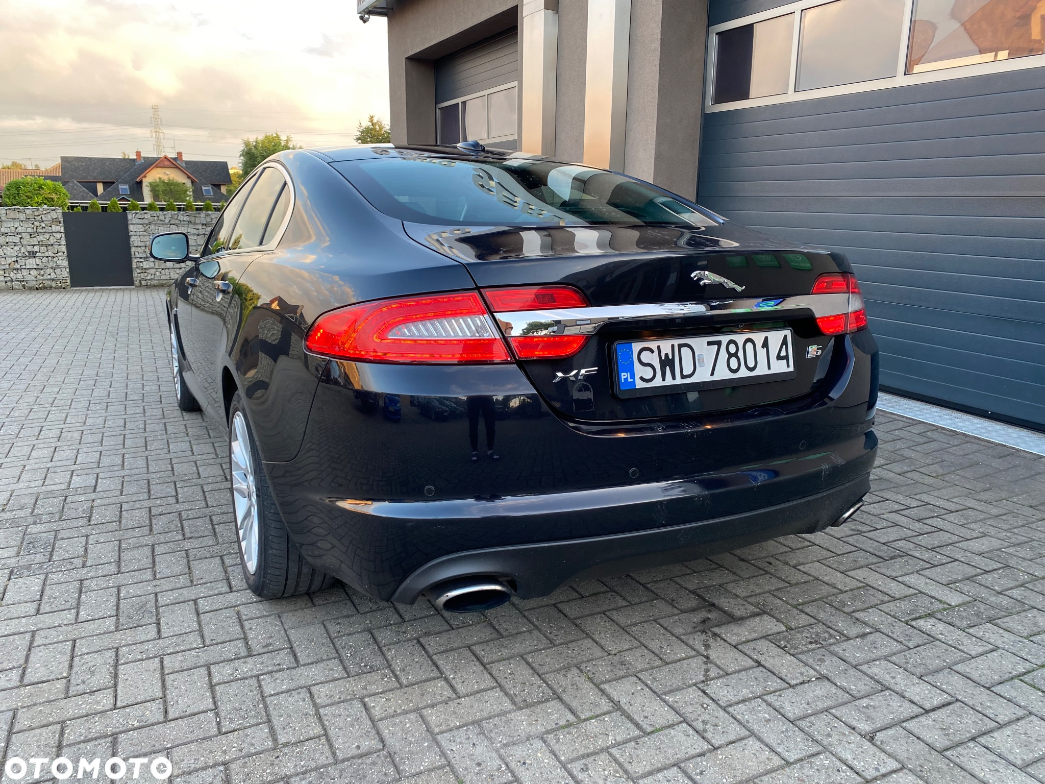 Jaguar XF 3.0 V6 D S Luxury - 24