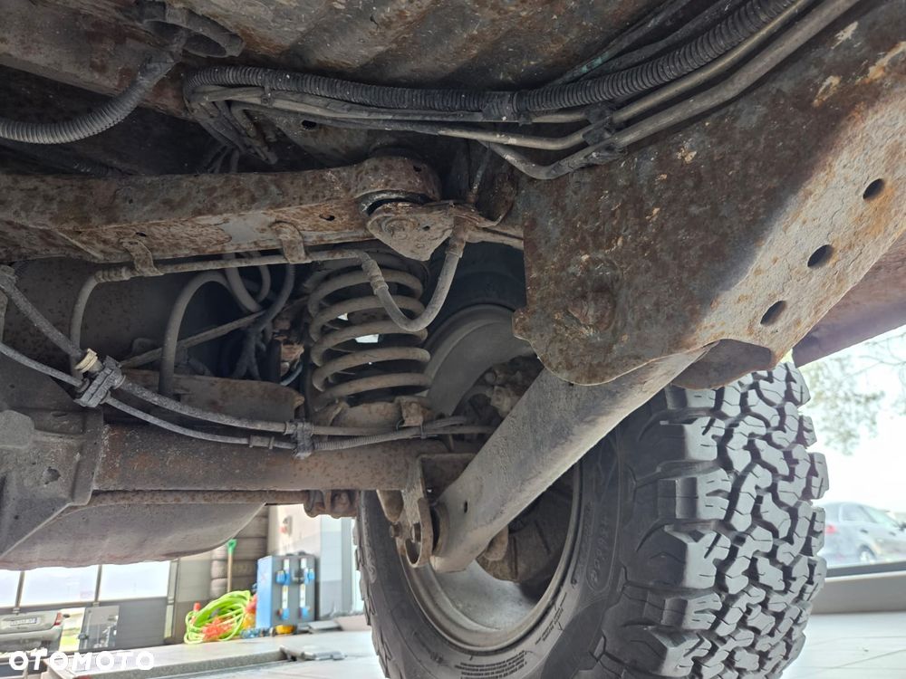 Jeep Grand Cherokee - 28